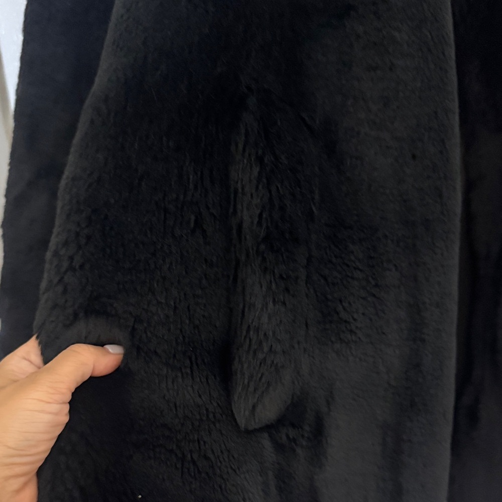 7 For All Mankind Black Faux Fur Coat - Picture 7 of 8